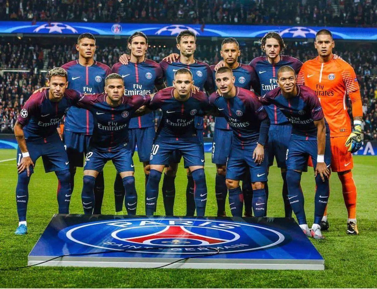 F1卡塔尔排位赛：皮亚斯特里力压诺里斯、维斯塔潘，成功夺杆（F1卡塔尔排位赛：皮亚斯特里击败诺里斯与维斯塔潘，斩获杆位）